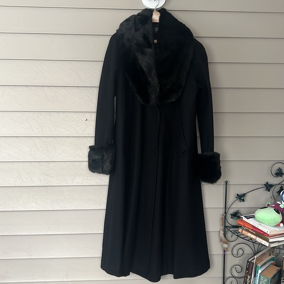 Vintage Long wool  oversized winter coat - Picture 1 of 12